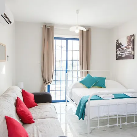 Evripidou Flats لارنكا